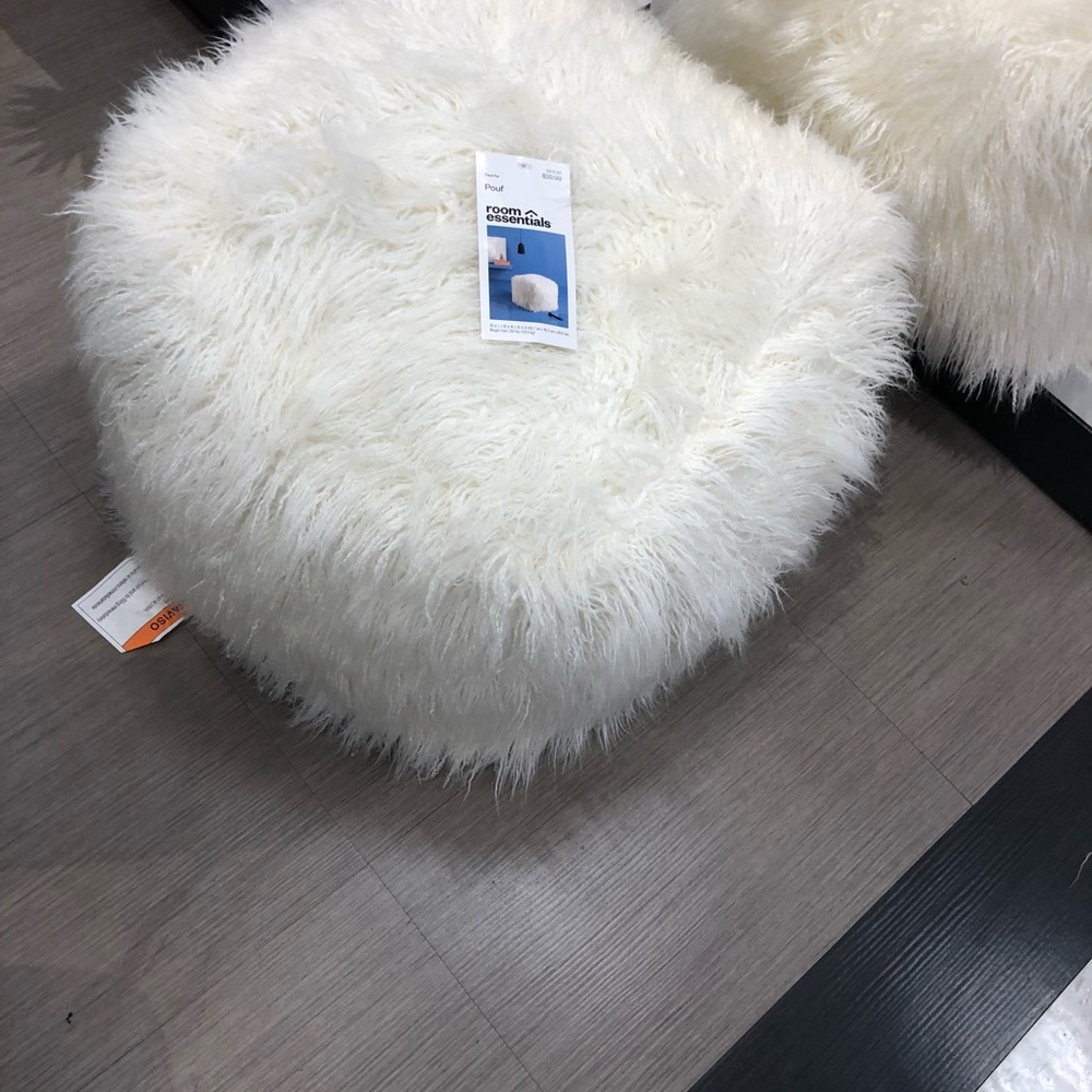 Meet your Posher, Jaye